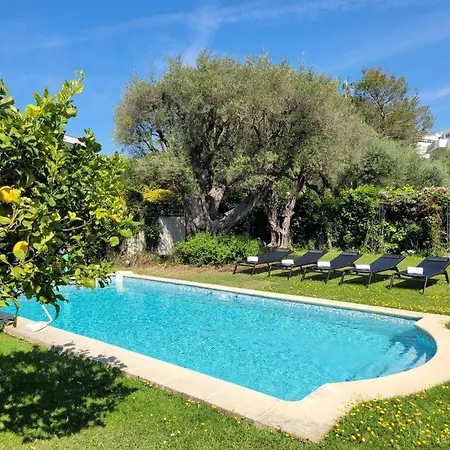 Les Pins : De Charme Avec Piscine 度假居
